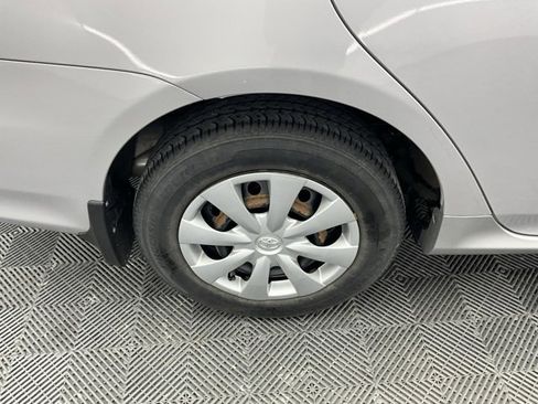 Used 2011 Toyota Corolla LE image 28