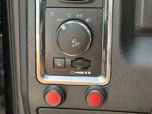 Used 2015 RAM 3500 Laramie image 25