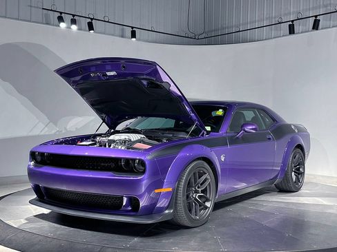 Used 2023 Dodge Challenger SRT Hellcat RWD image 30
