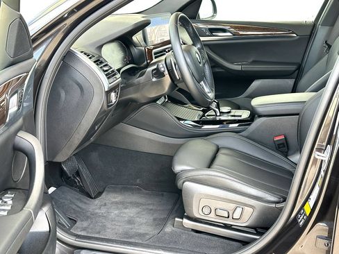 Certified 2024 BMW X4 xDrive30i w/ Parking Assistance Package AWD/4WD image 10