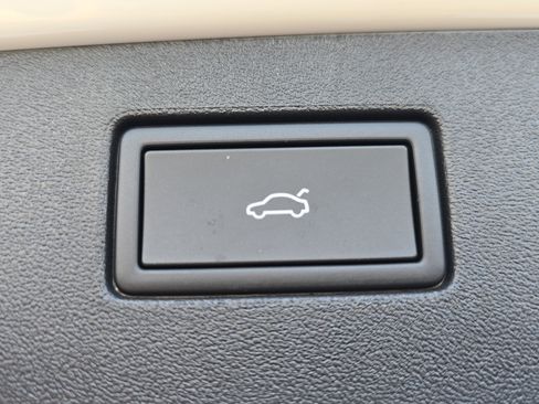 New 2026 Volkswagen Tiguan SE image 15