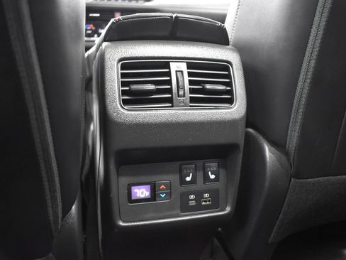 Certified 2022 Nissan Rogue Platinum w/ Head-Up Display Package FWD image 35