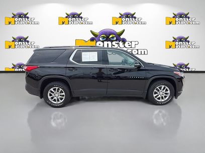 Used 2021 Chevrolet Traverse LT