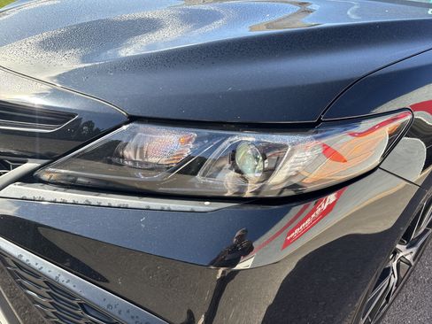 Used 2023 Toyota Camry SE FWD image 10