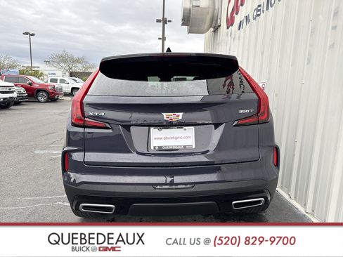 Used 2025 Cadillac XT4 Premium Luxury image 10