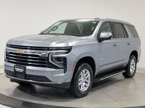 Used 2025 Chevrolet Tahoe LT image 3