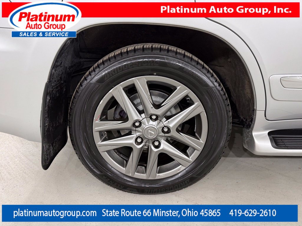 Used 2014 Lexus LX 570 4WD w/ Luxury Package image 19