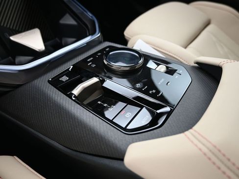 Used 2025 BMW X3 xDrive30i w/ Premium Package image 15