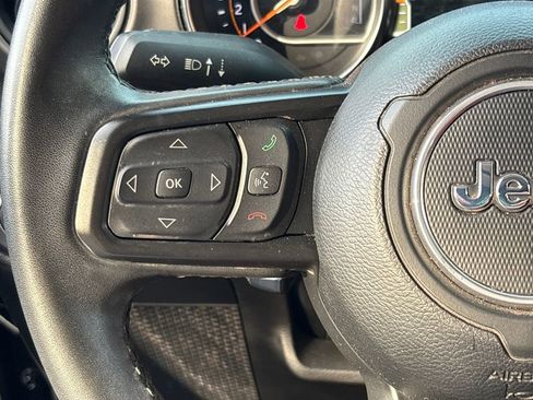 Used 2022 Jeep Wrangler Sport S image 19