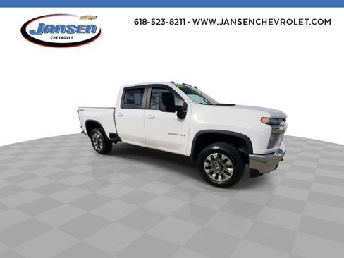 Used 2022 Chevrolet Silverado 2500 LT w/ Convenience Package image 2