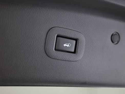 Used 2018 INFINITI QX80 4WD w/ Driver Assistance Package image 42