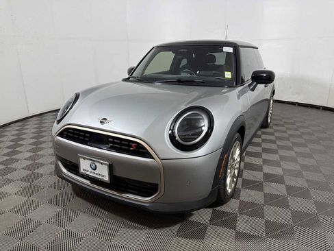 Certified 2025 MINI Cooper S image 3
