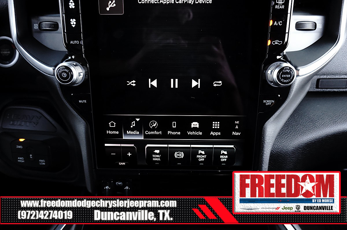 Used 2025 RAM 2500 Laramie AWD/4WD image 23