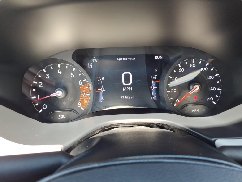 Used 2025 Jeep Compass Limited AWD/4WD image 17