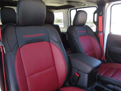 Used 2023 Jeep Wrangler Unlimited Rubicon 4xe AWD/4WD image 10