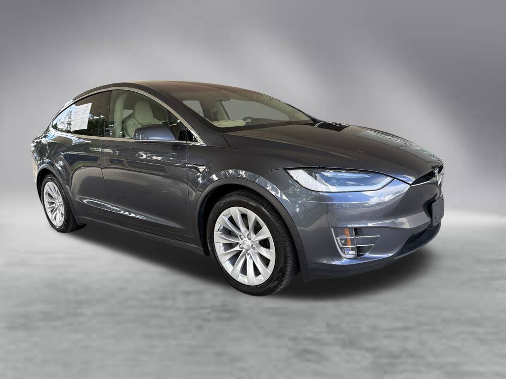 Used 2018 Tesla Model X 100D AWD/4WD image 2