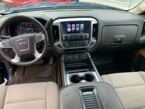Used 2017 GMC Sierra 1500 SLE image 10