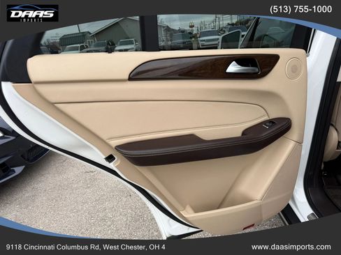 Used 2018 Mercedes-Benz GLE 350 GLE 350 4MATIC Sport Utility 4 w/ Premium 1 Package image 22