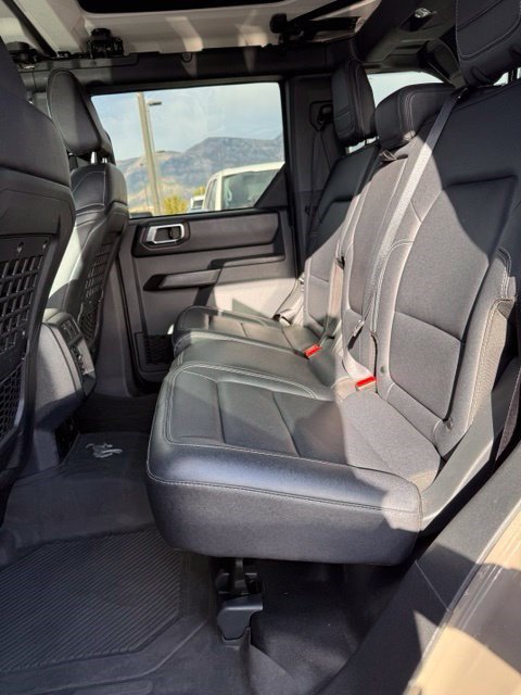 Used 2025 Ford Bronco Badlands AWD/4WD image 12
