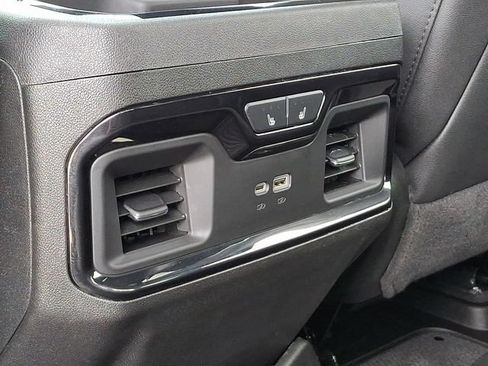Used 2025 GMC Sierra 3500 AT4 AWD/4WD image 18