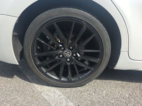 Used 2021 Toyota Camry XSE image 5