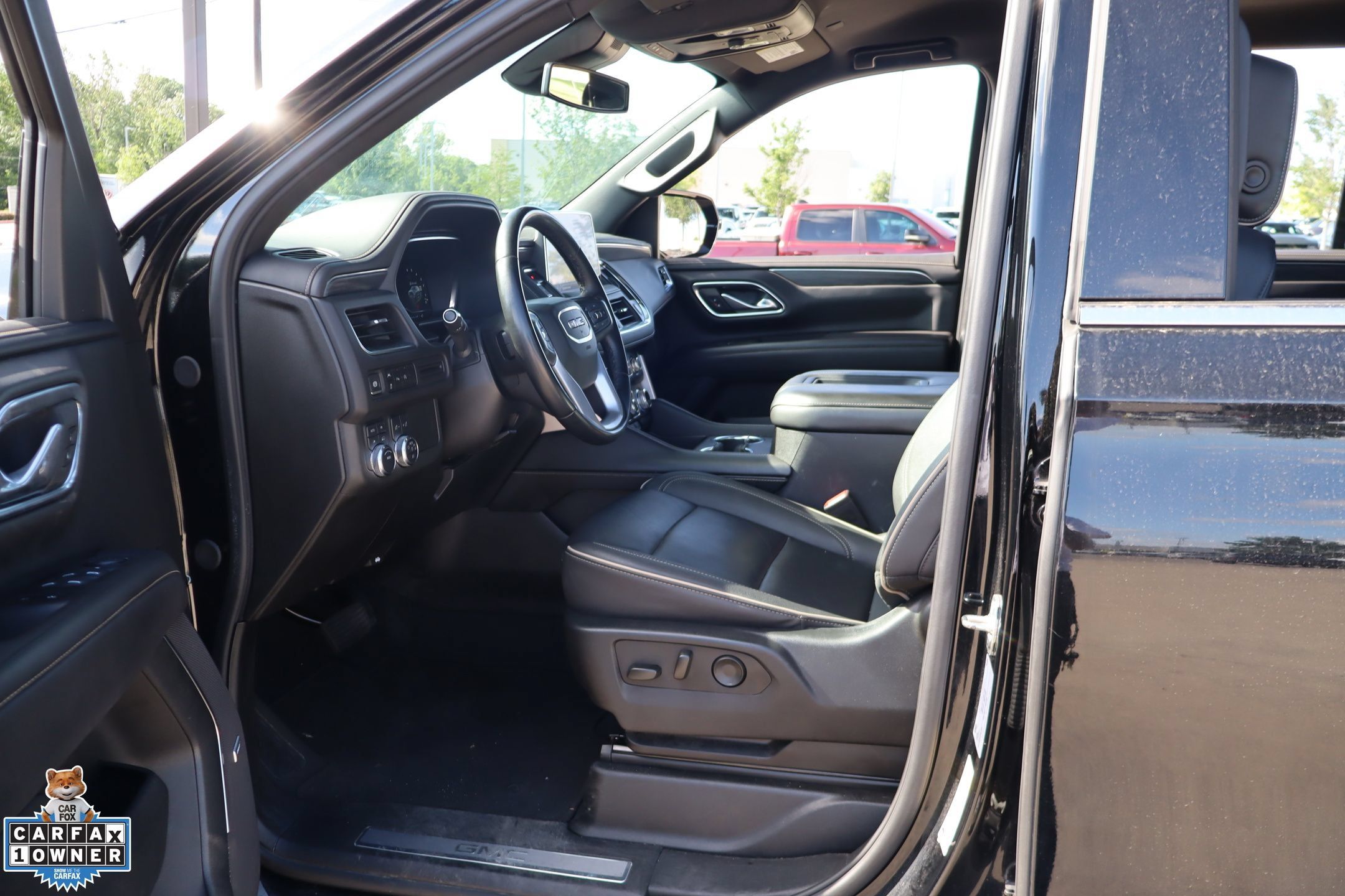Used 2024 GMC Yukon SLT AWD/4WD image 26