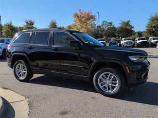 New 2025 Jeep Grand Cherokee Laredo X video 2