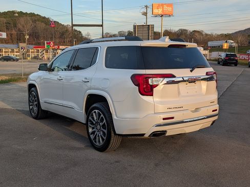 Used 2021 GMC Acadia Denali w/ Denali Technology Package image 3