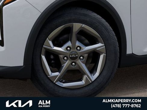 New 2026 Kia K4 LXS image 9