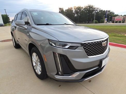 Used 2023 Cadillac XT6 Luxury image 7