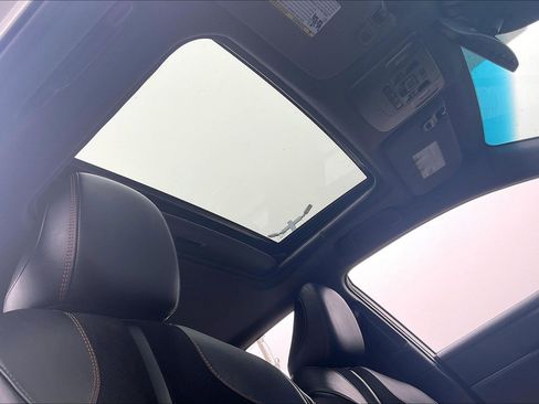 Used 2022 Toyota Avalon XSE image 27