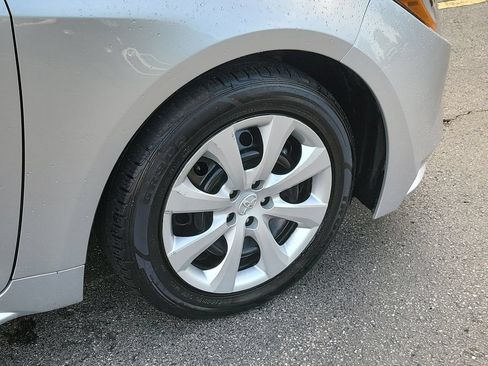 Used 2024 Toyota Corolla LE FWD image 6
