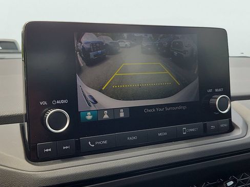 Certified 2025 Honda Accord LX image 15