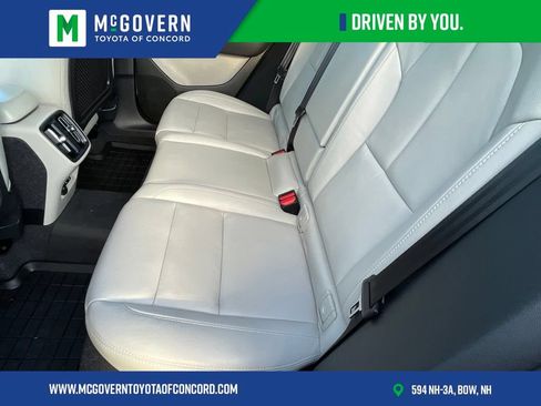 Used 2021 Volvo XC40 T5 Momentum w/ Protection Package Premier AWD/4WD image 31