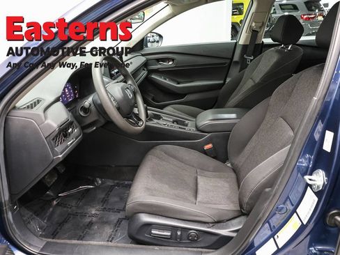 Used 2023 Honda Accord EX image 14
