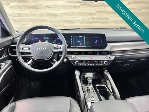Used 2025 Kia Telluride S AWD/4WD image 2