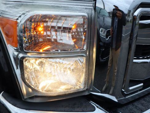 Used 2013 Ford F250 Lariat w/ Chrome Pkg image 24