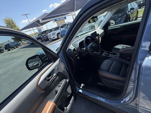 Used 2024 Ford Bronco Sport Outer Banks w/ Tech Package AWD/4WD image 19