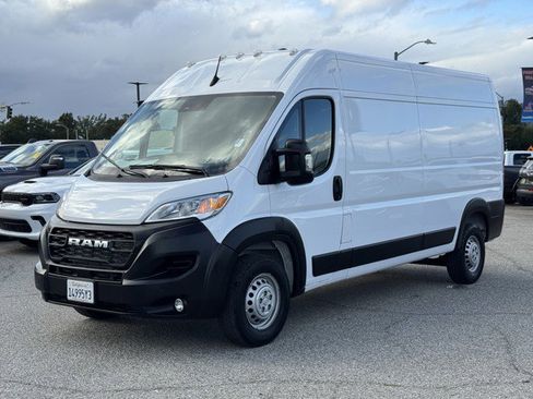 Used 2024 RAM ProMaster 2500 w/ Safety Group image 3