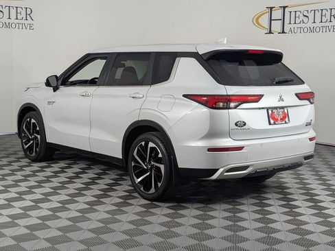Used 2024 Mitsubishi Outlander SE AWD/4WD image 5