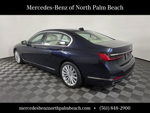 Used 2020 BMW 740i image 4