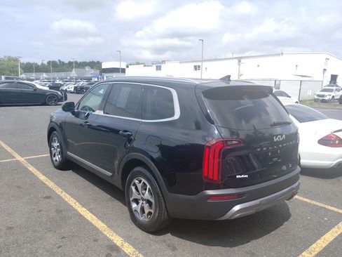 Used 2022 Kia Telluride EX image 5