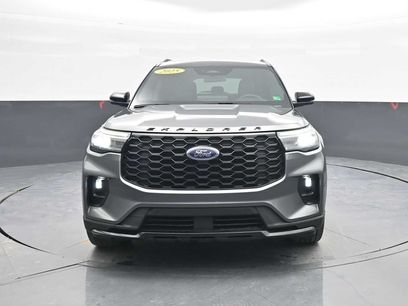 Used 2025 Ford Explorer ST-Line w/ ST-Line Street Pack