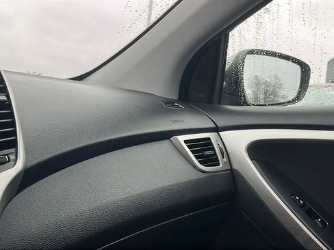 Used 2013 Hyundai Elantra GT image 16