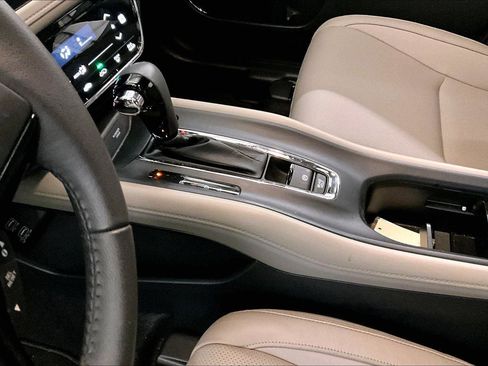 Used 2021 Honda HR-V EX-L image 16