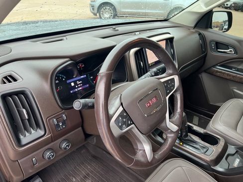 Used 2021 GMC Canyon Denali image 13