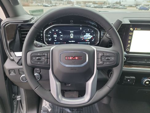 New 2026 GMC Sierra 3500 SLE AWD/4WD image 20