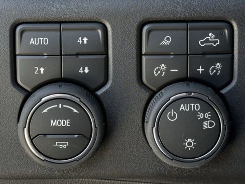 New 2026 Chevrolet Silverado 1500 LT w/ Texas Edition Plus AWD/4WD image 17