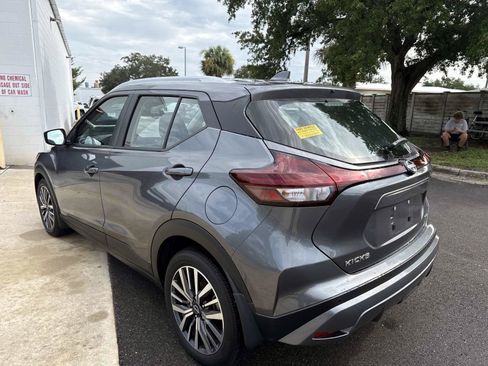 Used 2024 Nissan Kicks SV FWD image 5
