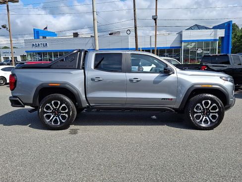 Certified 2025 GMC Canyon AT4 w/ Nightfall Edition AWD/4WD image 7